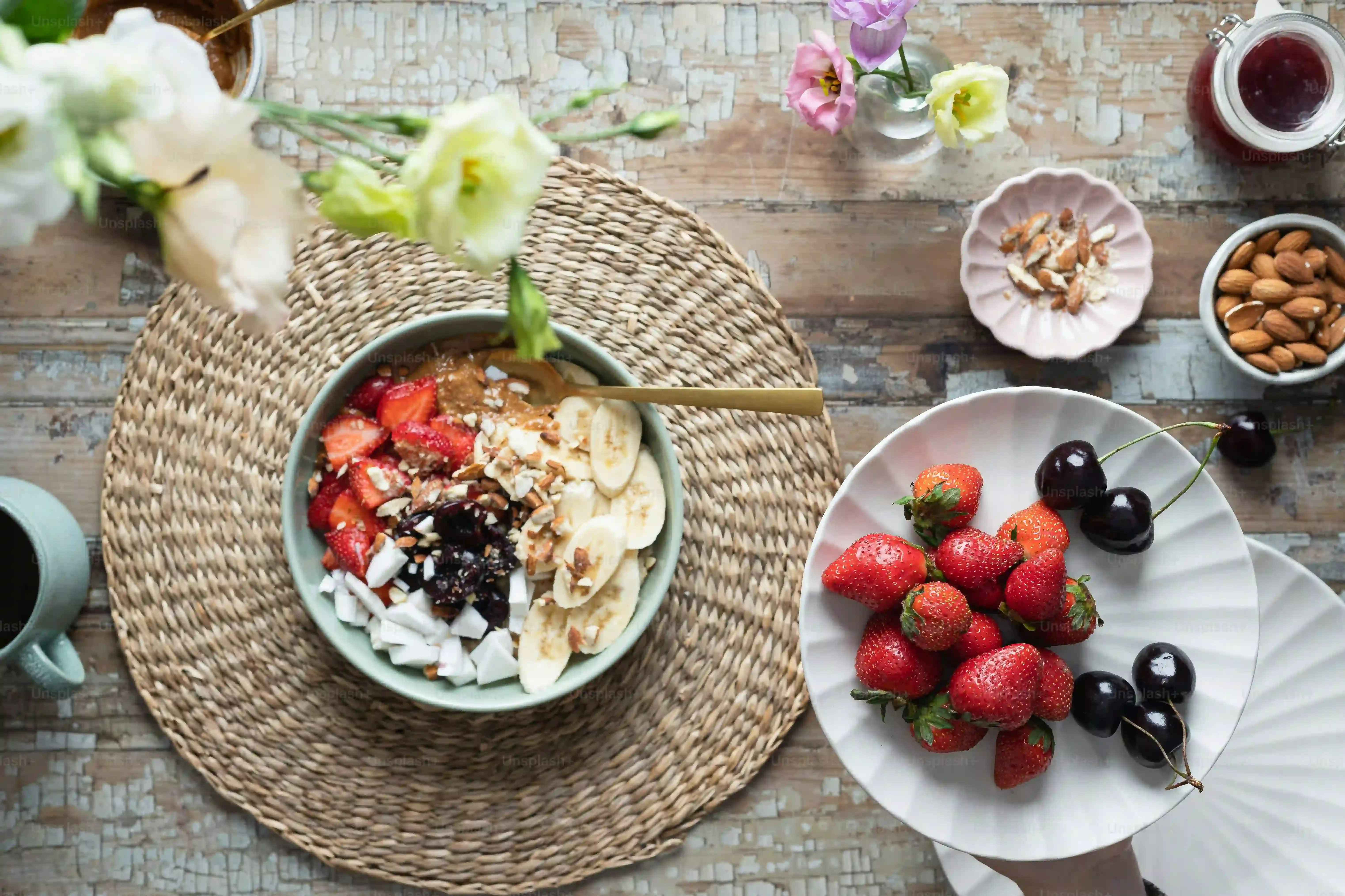 Beyond the Numbers: Texture, Taste, and Uses for Low Fat Yogurt vs Greek Yogurt