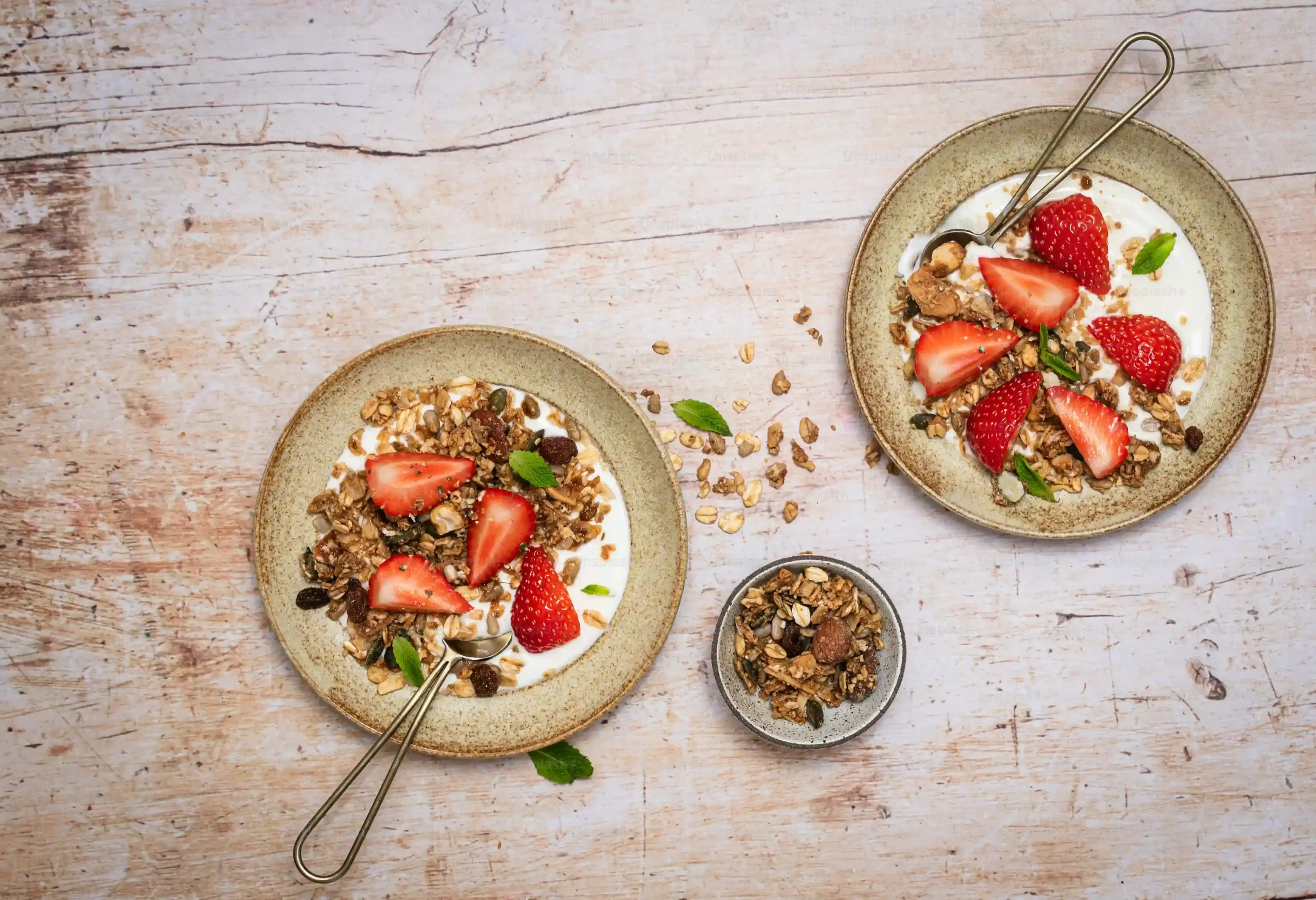 The Nutritional Snapshot of Low Fat Yogurt Strawberry